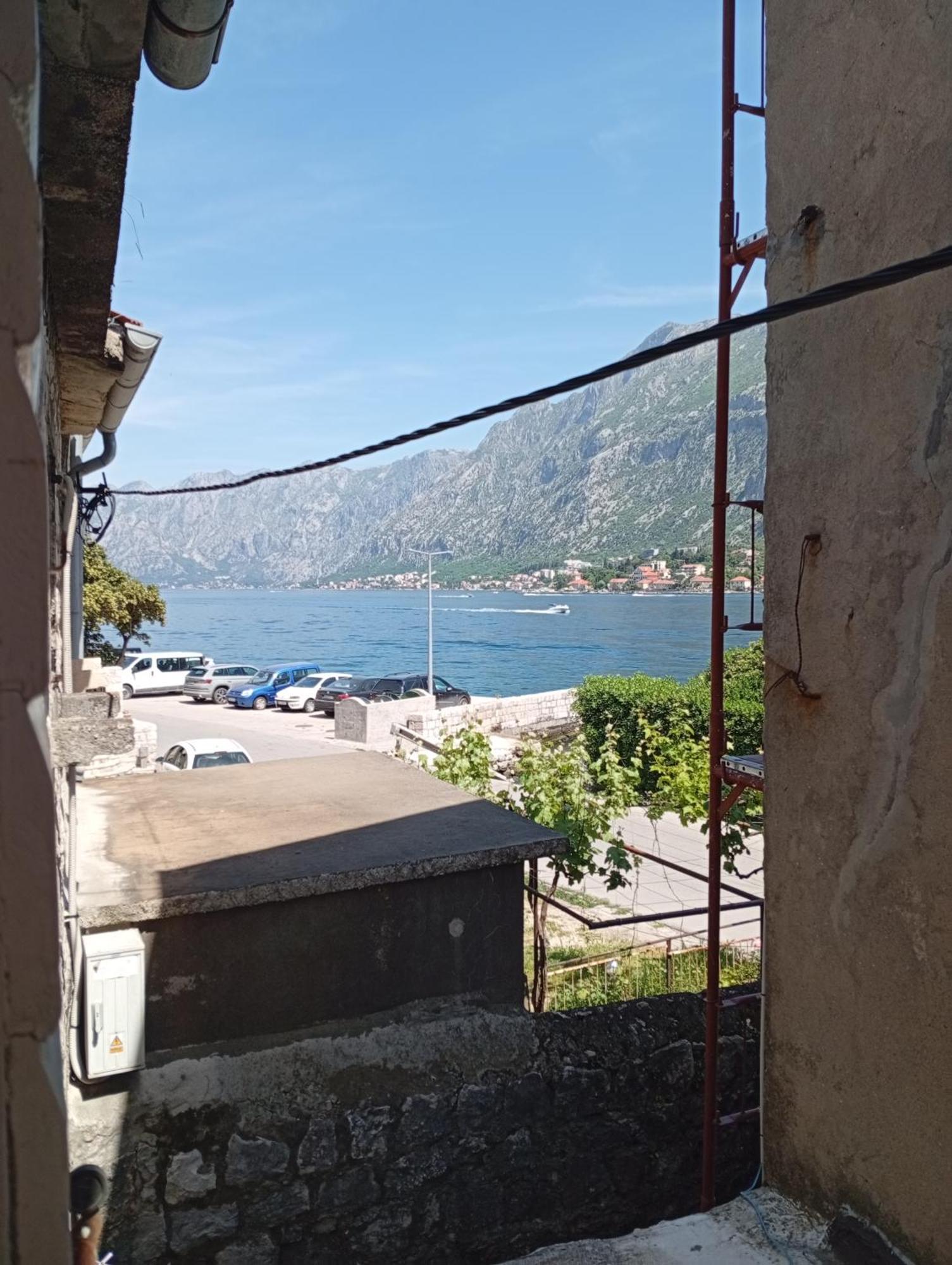 Apartment Radovic Kotor Exteriör bild